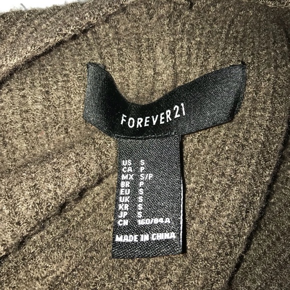 Oversized Sweater - Picture 2 of 3